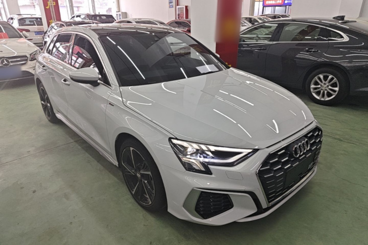 Audi A3 2022 immagine di auto #4