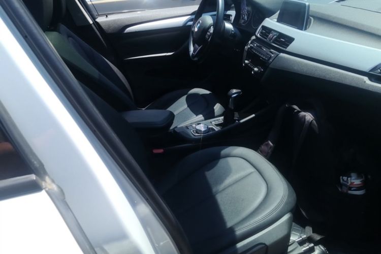 BMW X1 2018 car image #24