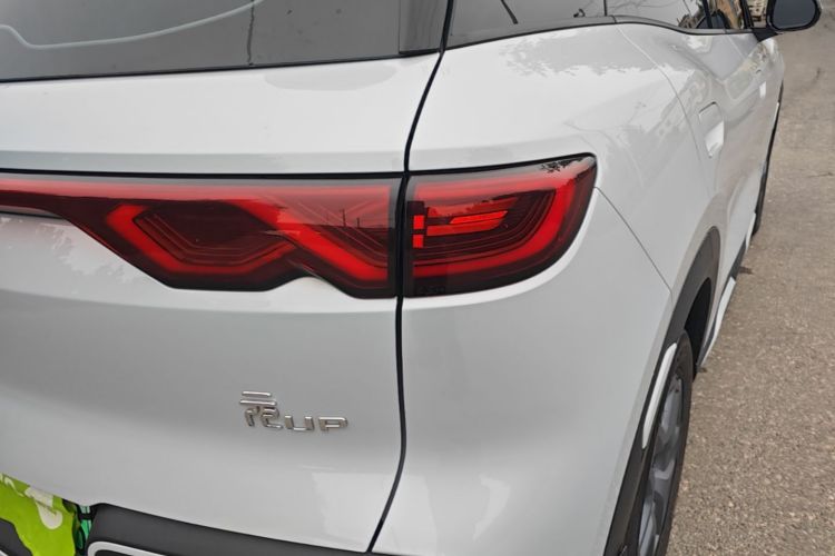 BYD YuanUP 2025 #8 BYD YuanUP 2025 car image #8