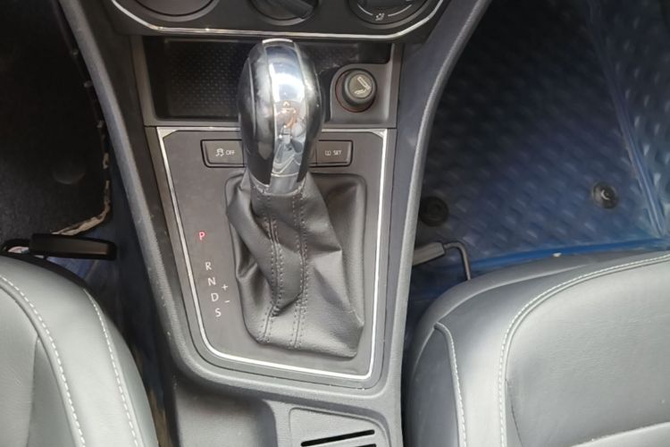 Volkswagen Lavida 2016 car image #14