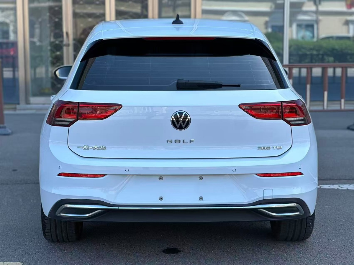 2023 car image #8