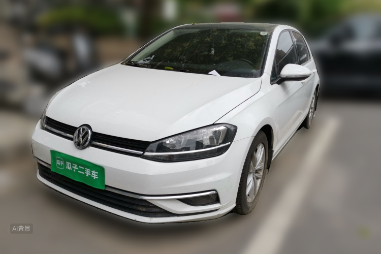 Volkswagen Golf 2018 car image #2