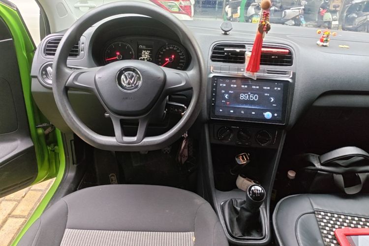Volkswagen Polo 2016 #13 Volkswagen Polo 2016 car image #13