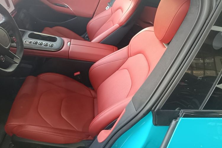 MI SU7 2024 car image #15