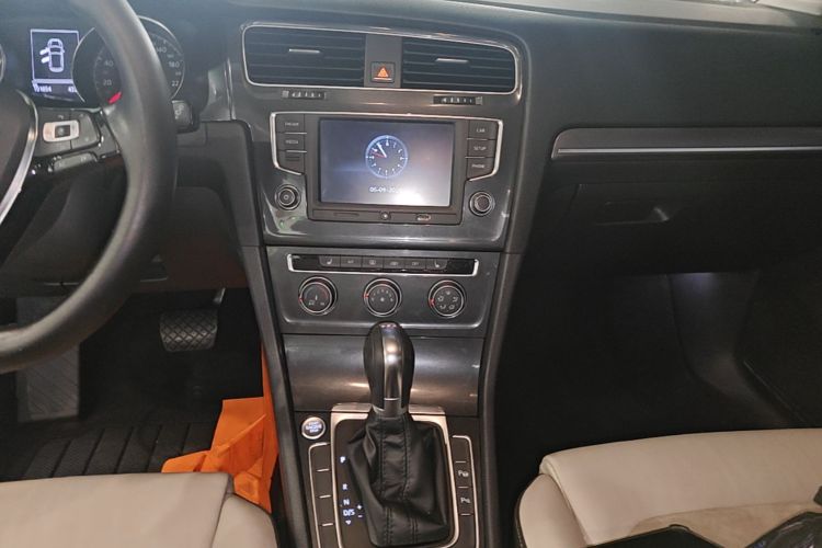 Volkswagen Golf 2017 #13 Volkswagen Golf 2017 car image #13