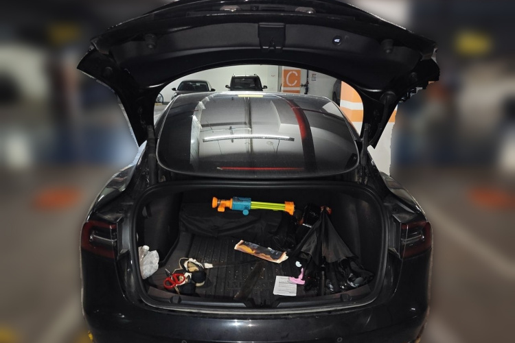 Tesla Model 3 2022 car image #17
