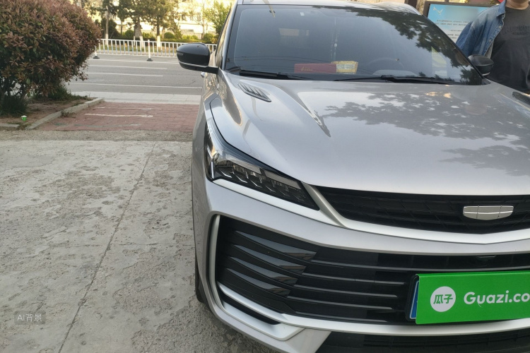 GEELY Coolray 2025 immagine di auto #8