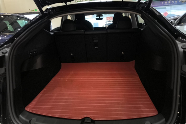 Tesla Model Y 2023 #19 Tesla Model Y 2023 car image #19