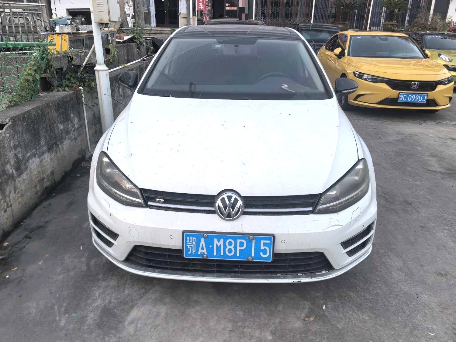 Volkswagen Golf 2017 car image #5
