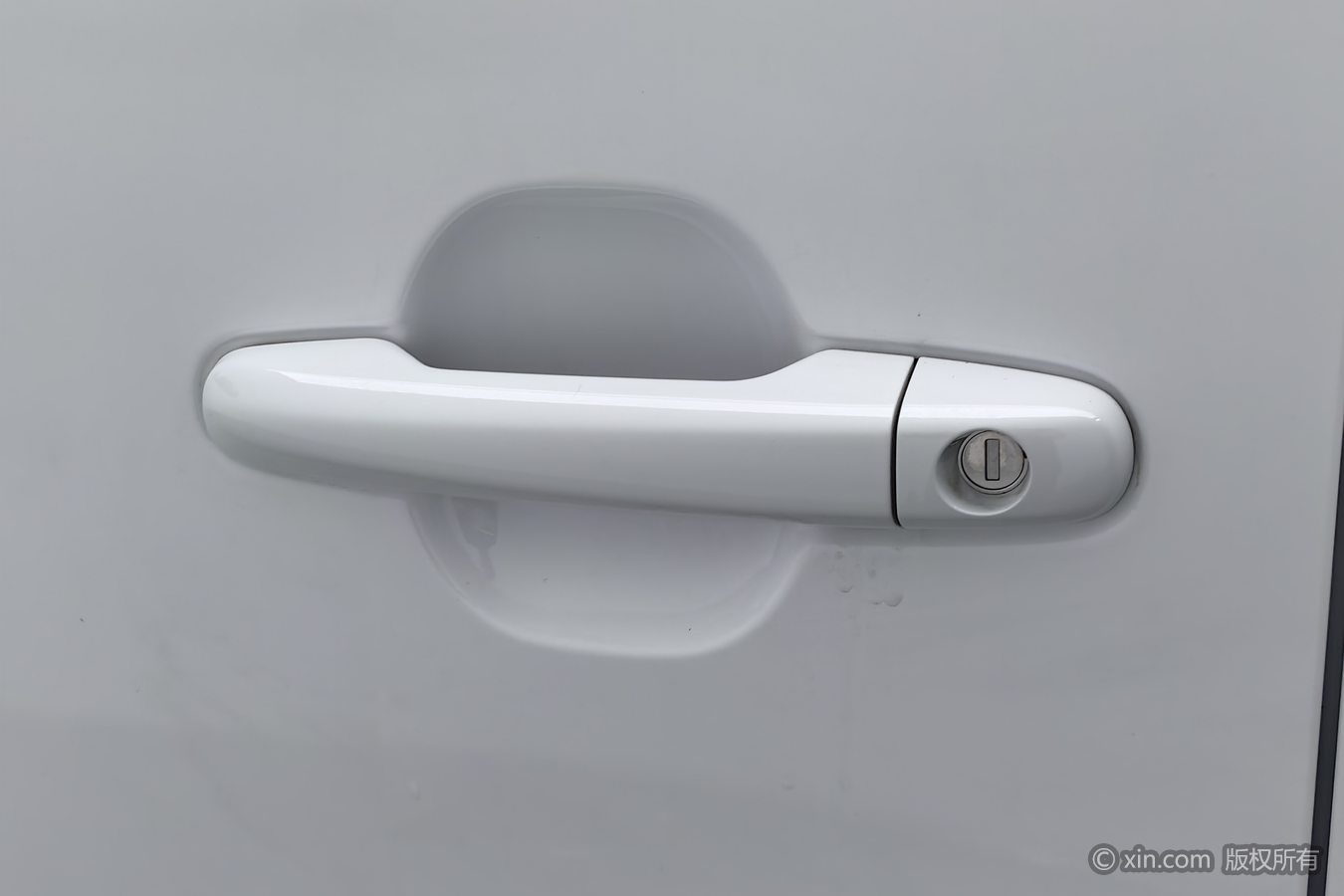 2023 car image #19