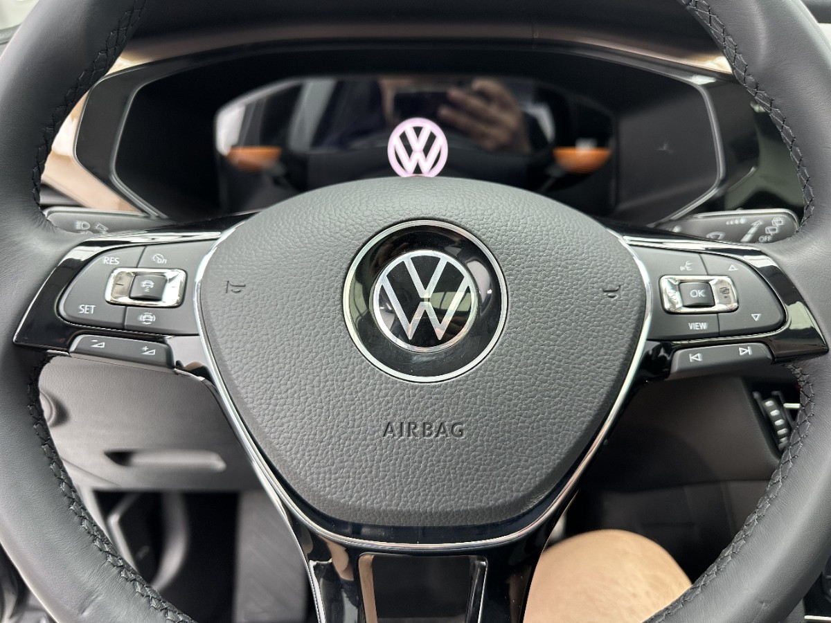 Volkswagen Tharu 2023 car image #13