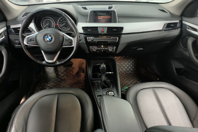 BMW X1 2018 #11 BMW X1 2018 car image #11