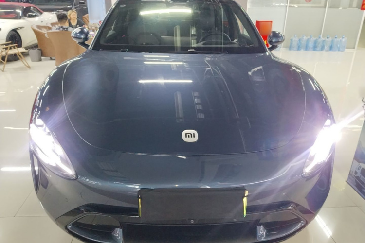 MI SU7 2024 image de voiture #3