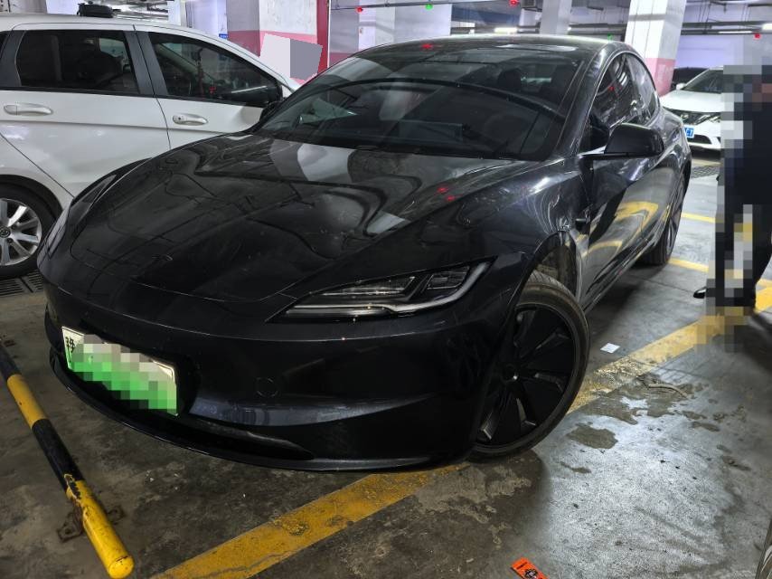 Tesla Model 3 2025 immagine di auto 
