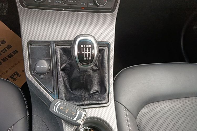 GEELY Emgrand GS 2016 #14 GEELY Emgrand GS 2016 immagine di auto #14