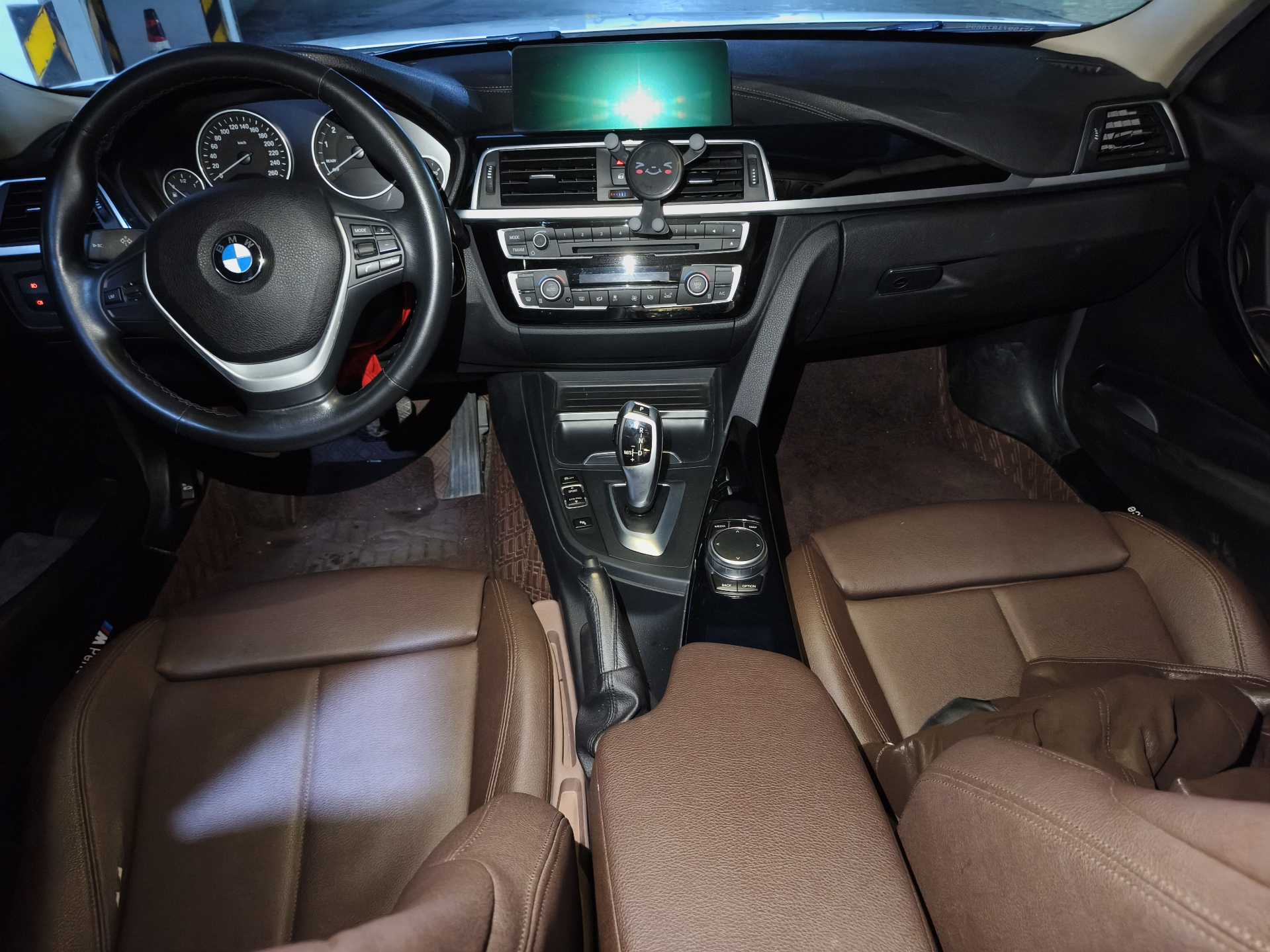 BMW 3 Series 2019 #7 BMW 3 Series 2019 car image #7