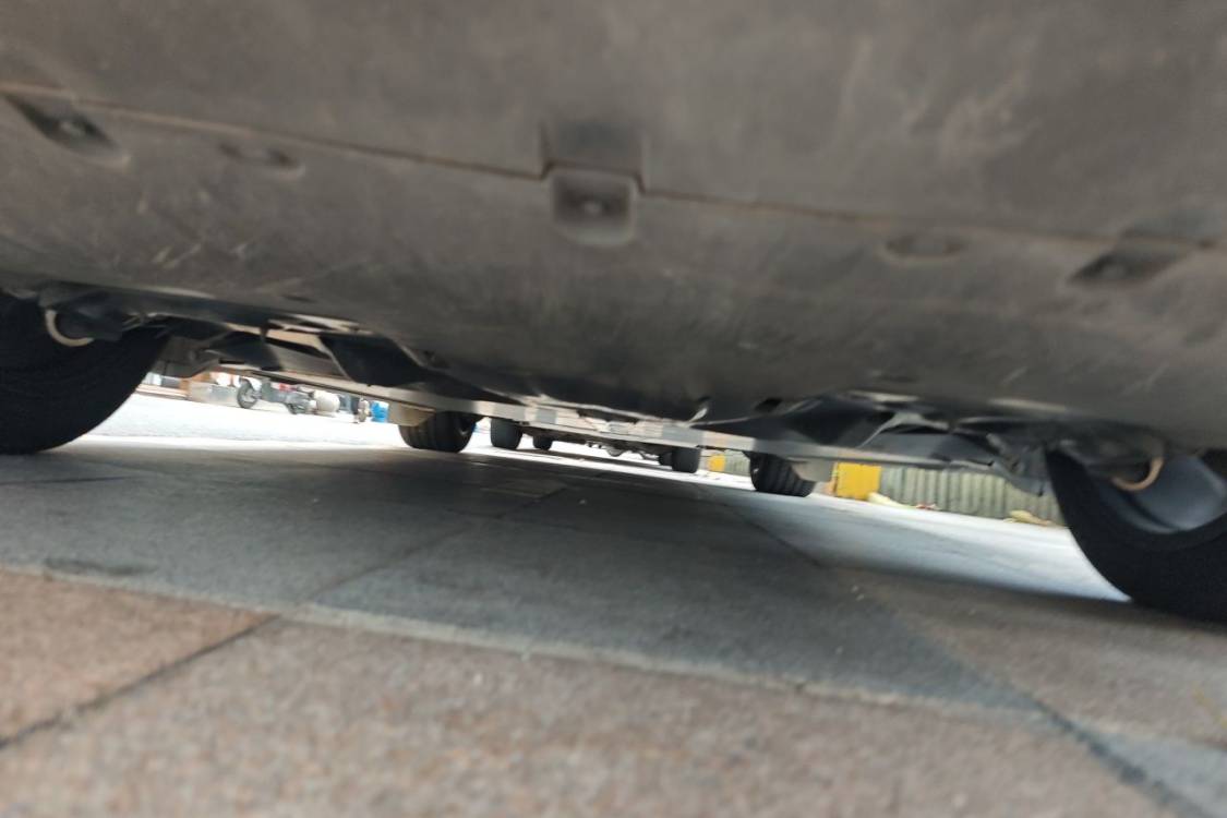 Tesla Model Y 2024 car image #14