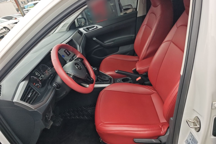 Volkswagen Polo 2020 car image #19