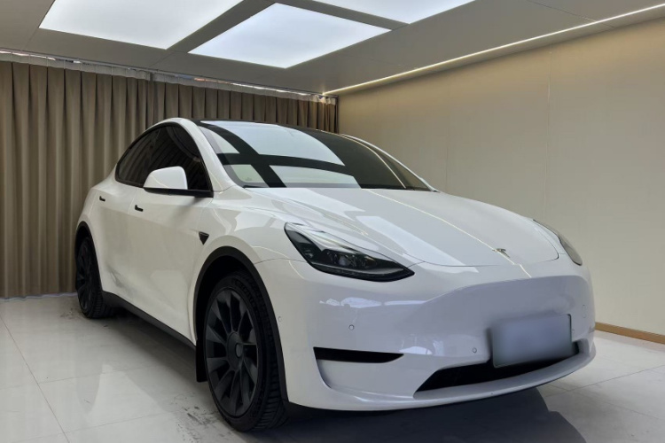 Tesla Model Y 2022 #8 Tesla Model Y 2022 car image #8