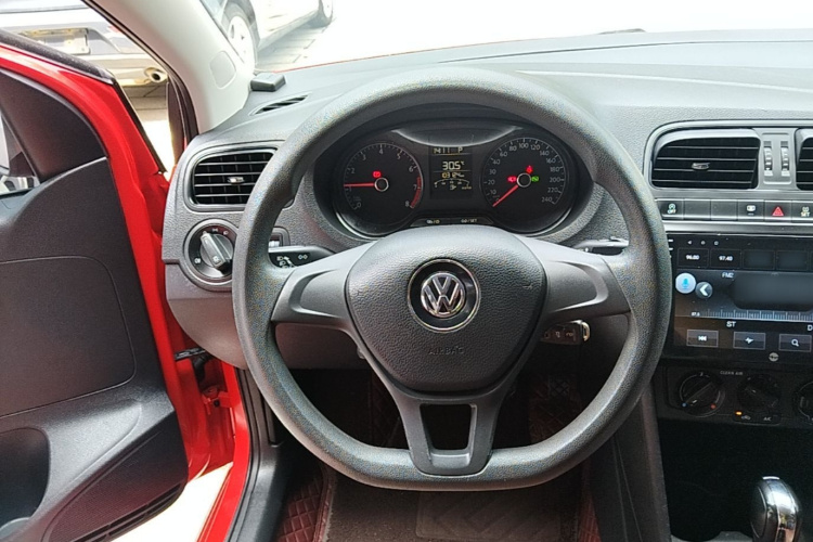 Volkswagen Polo 2018 #11 Volkswagen Polo 2018 car image #11