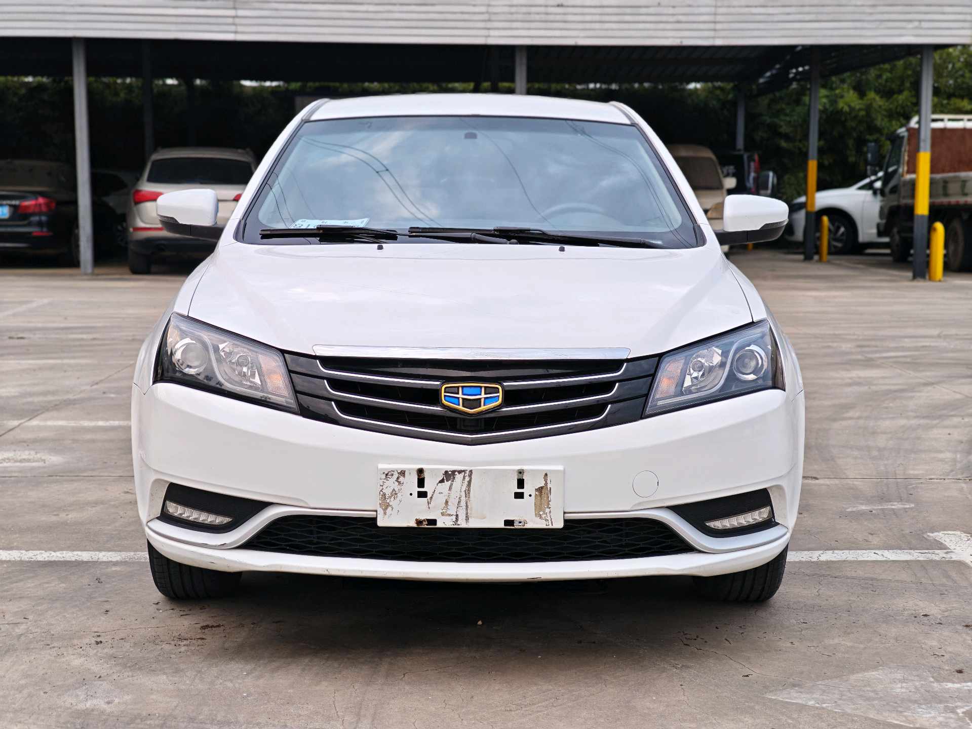 GEELY Emgrand 2016 #2 GEELY Emgrand 2016 car image #2