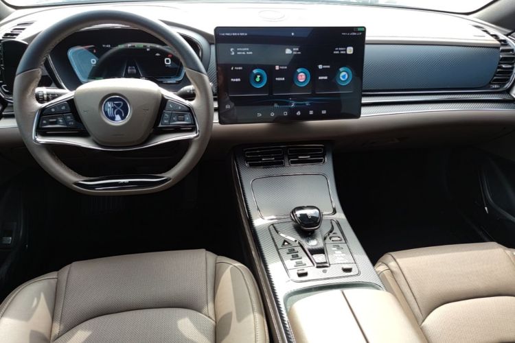 BYD Han 2022 car image #13