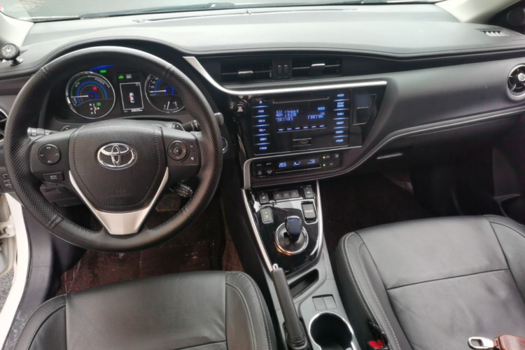 Toyota Corolla 2018 car image #10