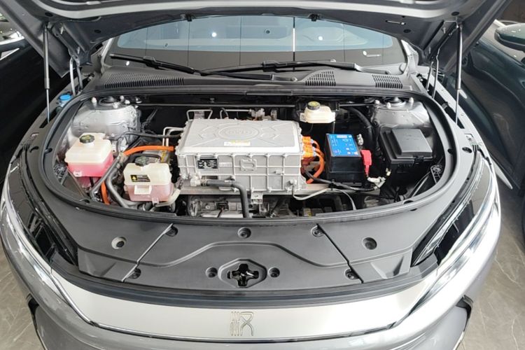 BYD Han 2023 car image #22