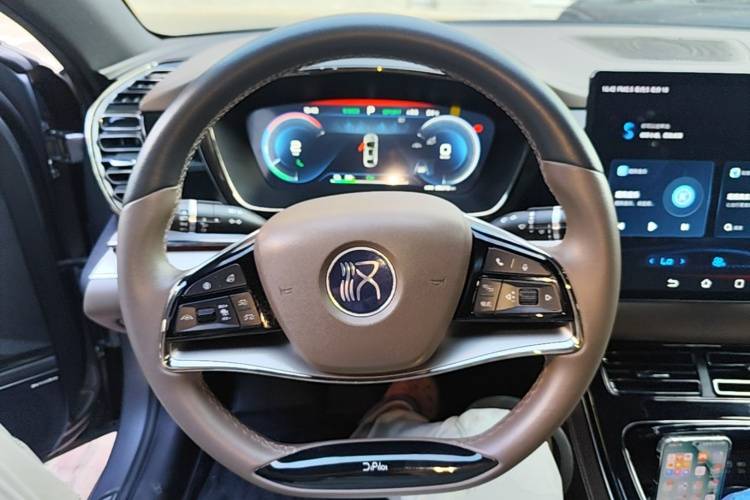BYD Han 2023 car image #11