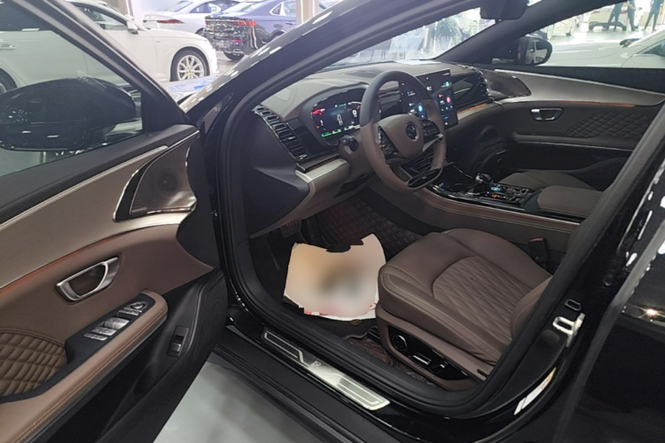 BYD Han 2023 #16 BYD Han 2023 car image #16