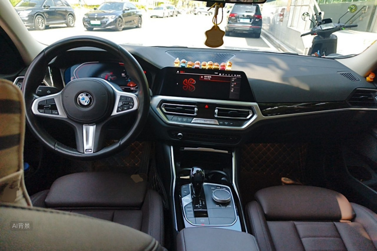BMW 3 Series 2020 car image #11