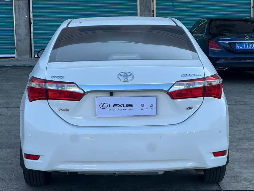 2016 car image #8
