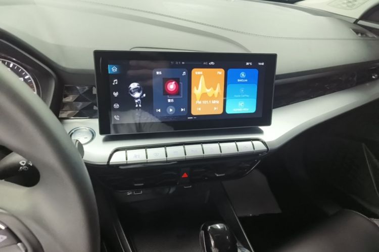 MG 5 2022 immagine di auto #13