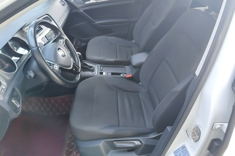 Volkswagen Golf 2016 car image #15