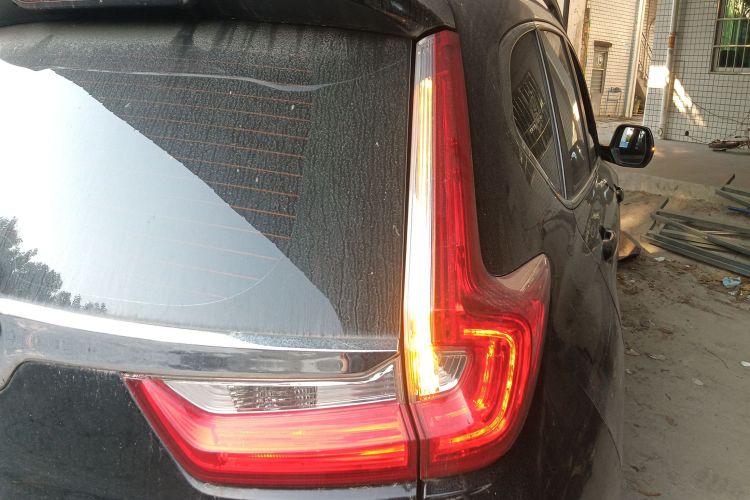 Honda CR-V 2019 car image #3