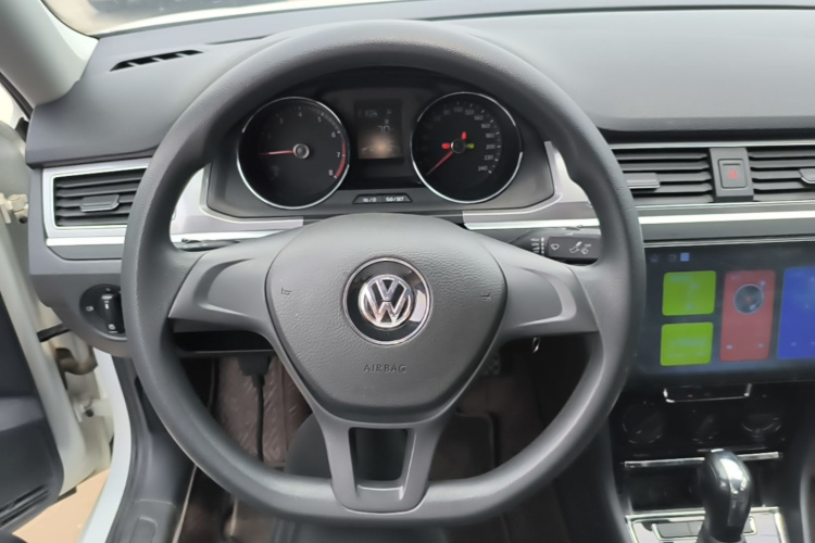 Volkswagen Bora 2023 car image #15