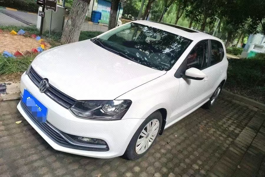 Volkswagen Polo 2016 Volkswagen Polo 2016 car image