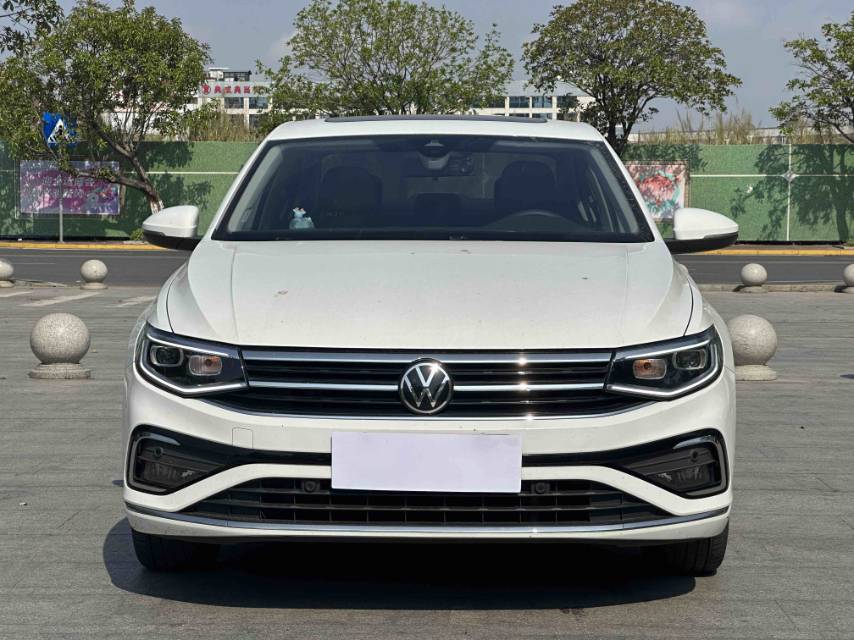 Volkswagen Bora 2022 car image #2