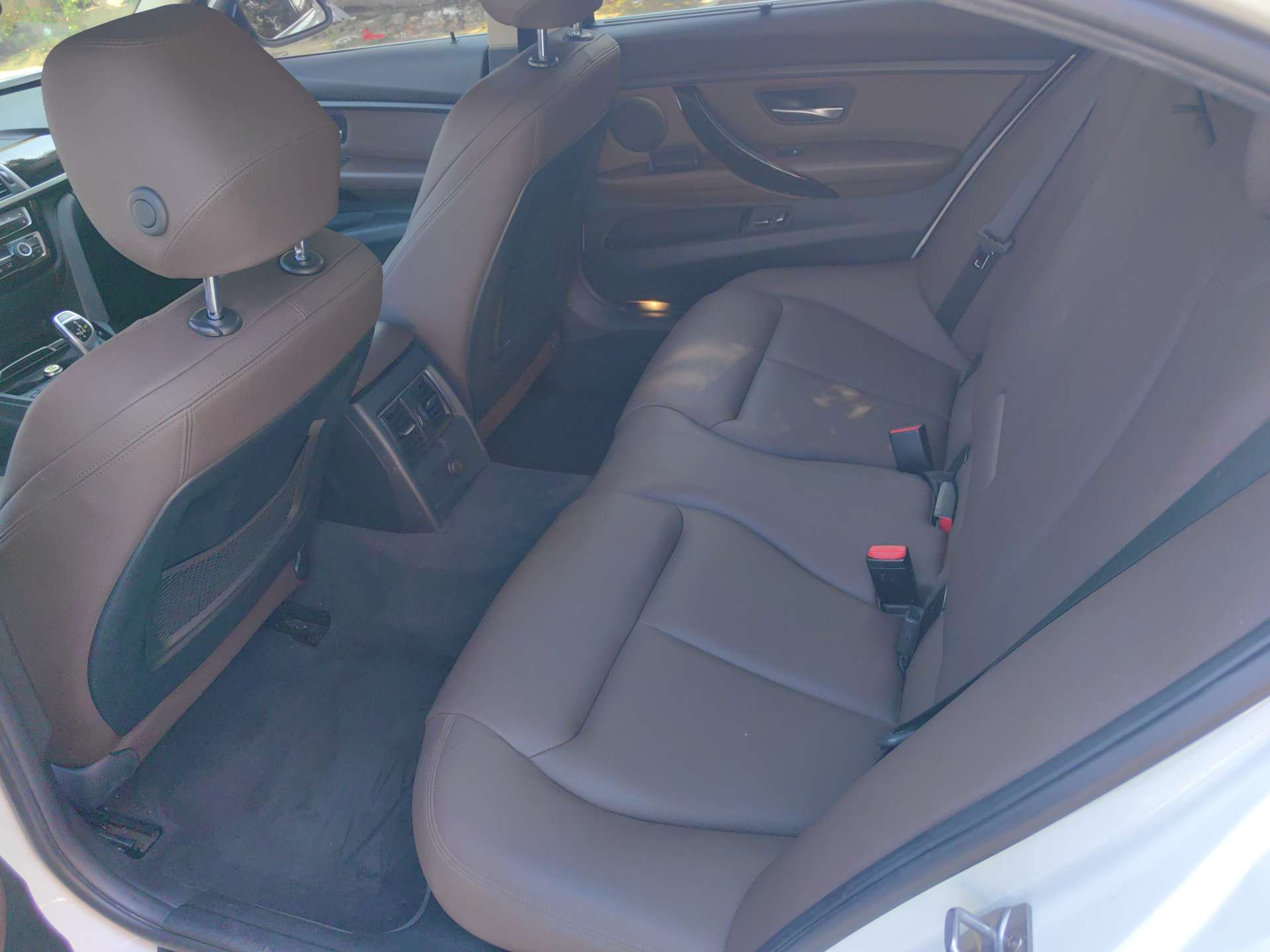 BMW 3 Series 2019 car image #6