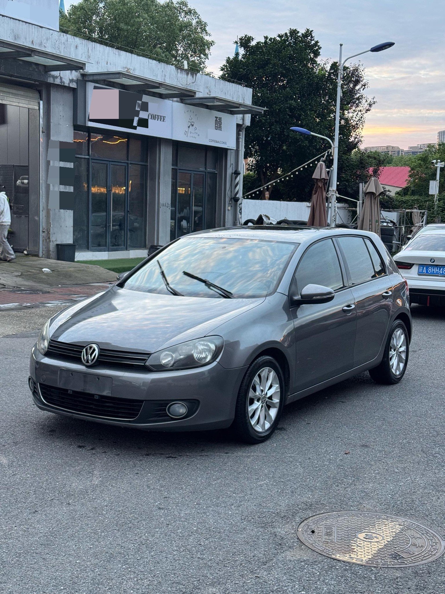 Volkswagen Golf 2012 Volkswagen Golf 2012 car image