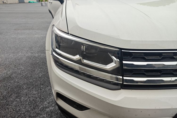 Volkswagen Tharu 2022 imagen de coche #8