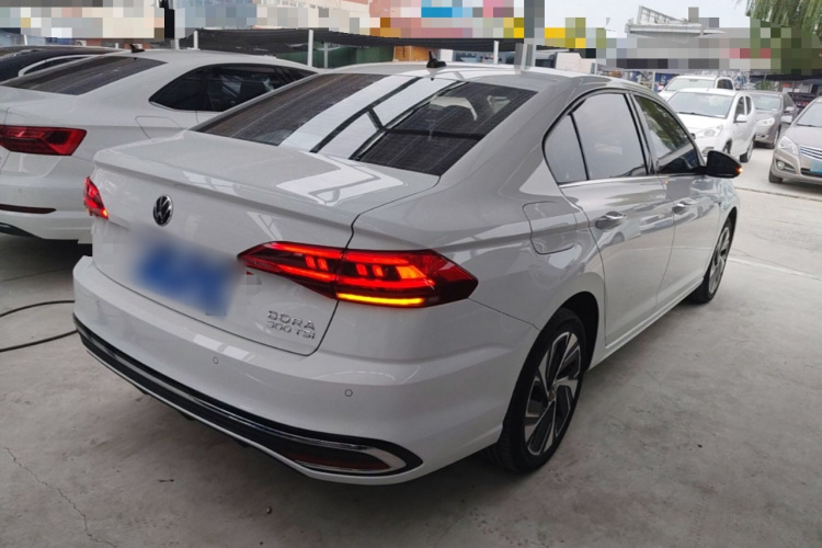 Volkswagen Bora 2024 صورة سيارة #7