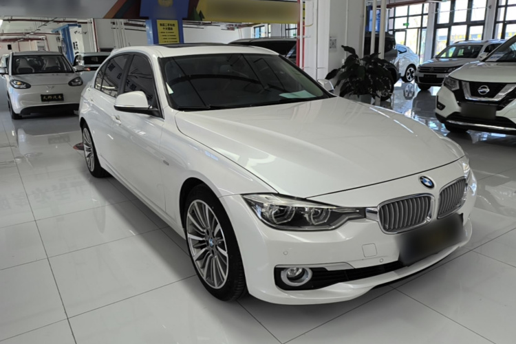 BMW 3 Series 2019 #4 BMW 3 Series 2019 car image #4