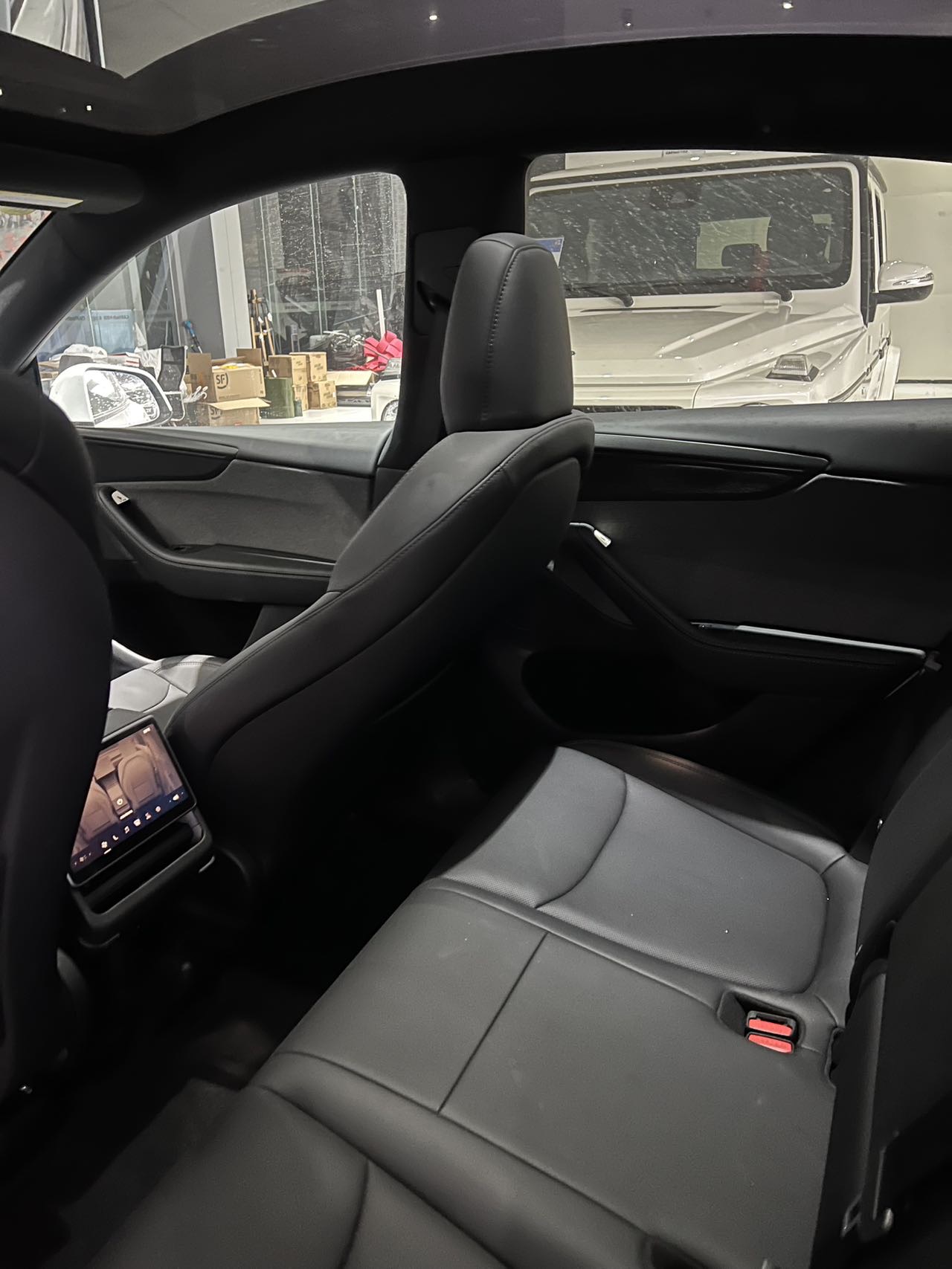 Tesla Model Y 2026 car image #4