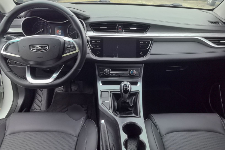 GEELY Emgrand 2020 car image #10