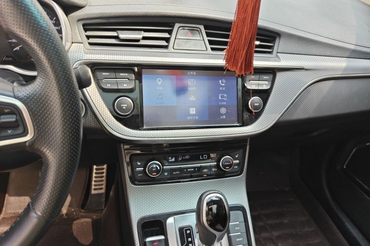 GEELY Emgrand GS 2017 car image #13