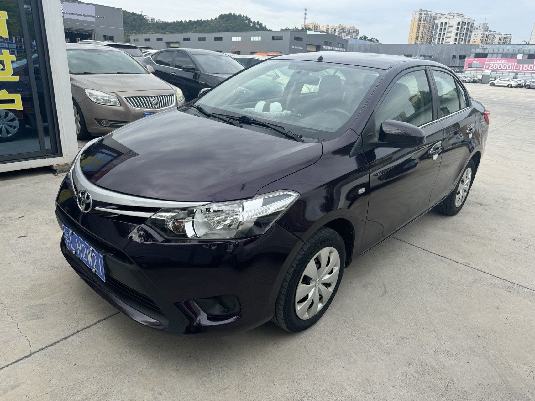 Toyota Vios 2015 Toyota Vios 2015 car image