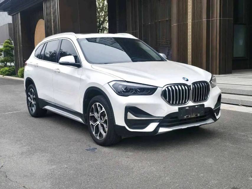 BMW X1 2022 car image #3