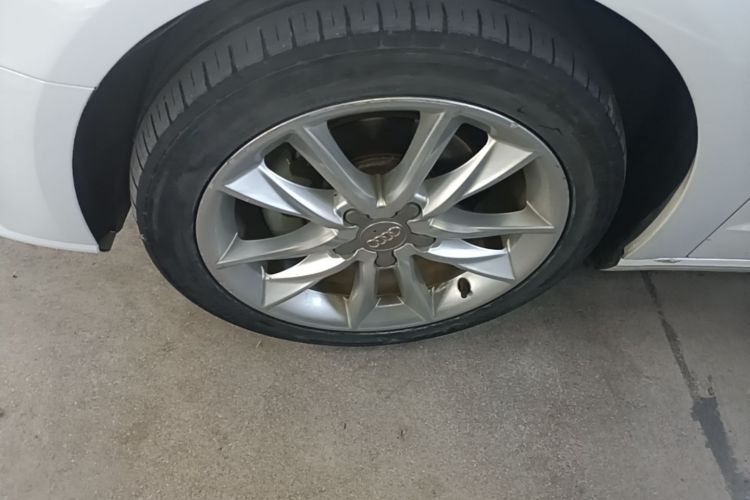 Audi A3 2018 car image #9