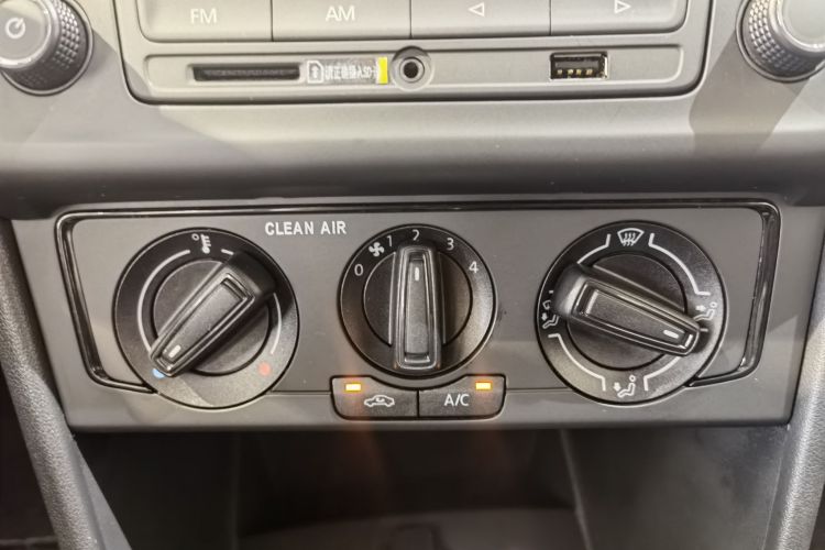 Volkswagen Polo 2017 #15 Volkswagen Polo 2017 car image #15
